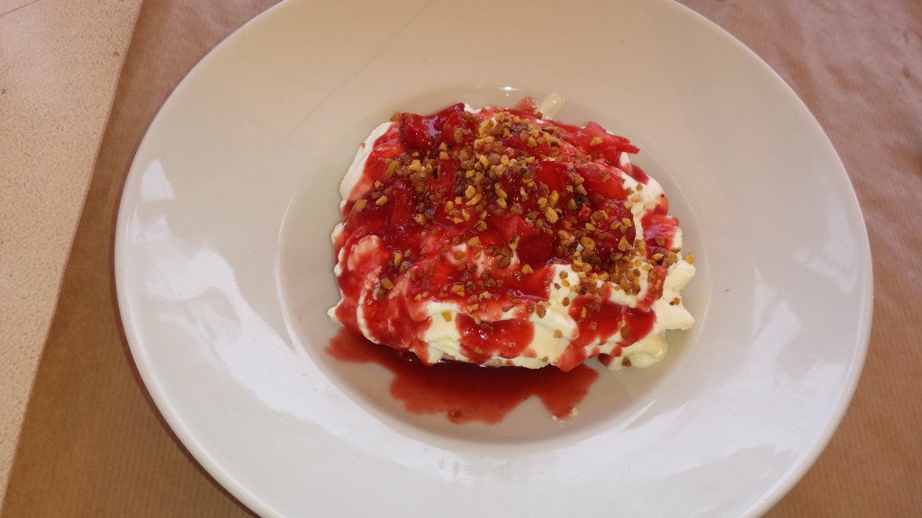 recette pavlova fraises noisettes