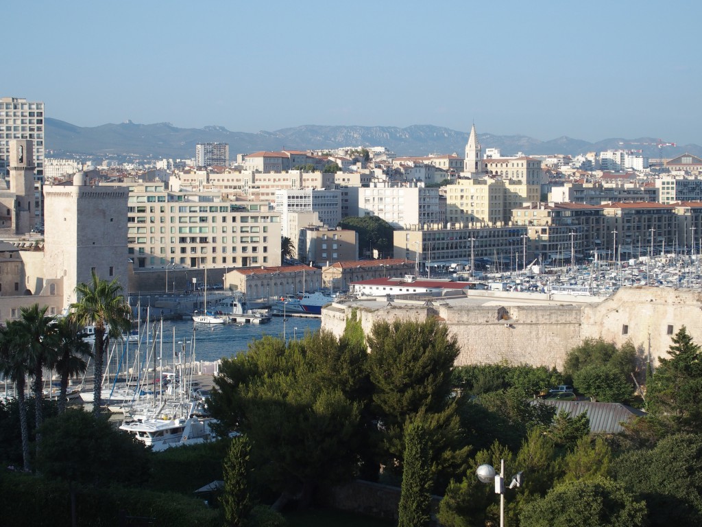 marseille vieux port les trois forts