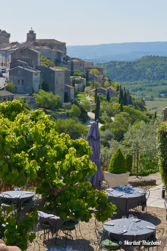 Mas des romarins gordes restaurant