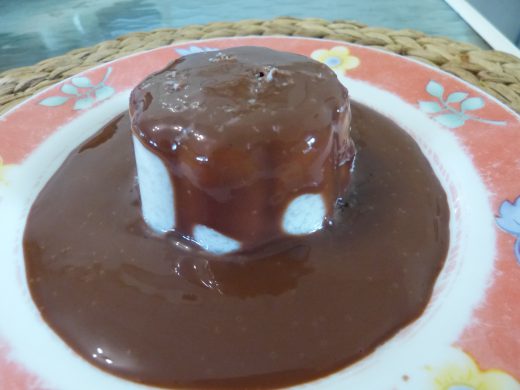 Une délicieuse panna cotta aux amandes sans lactose