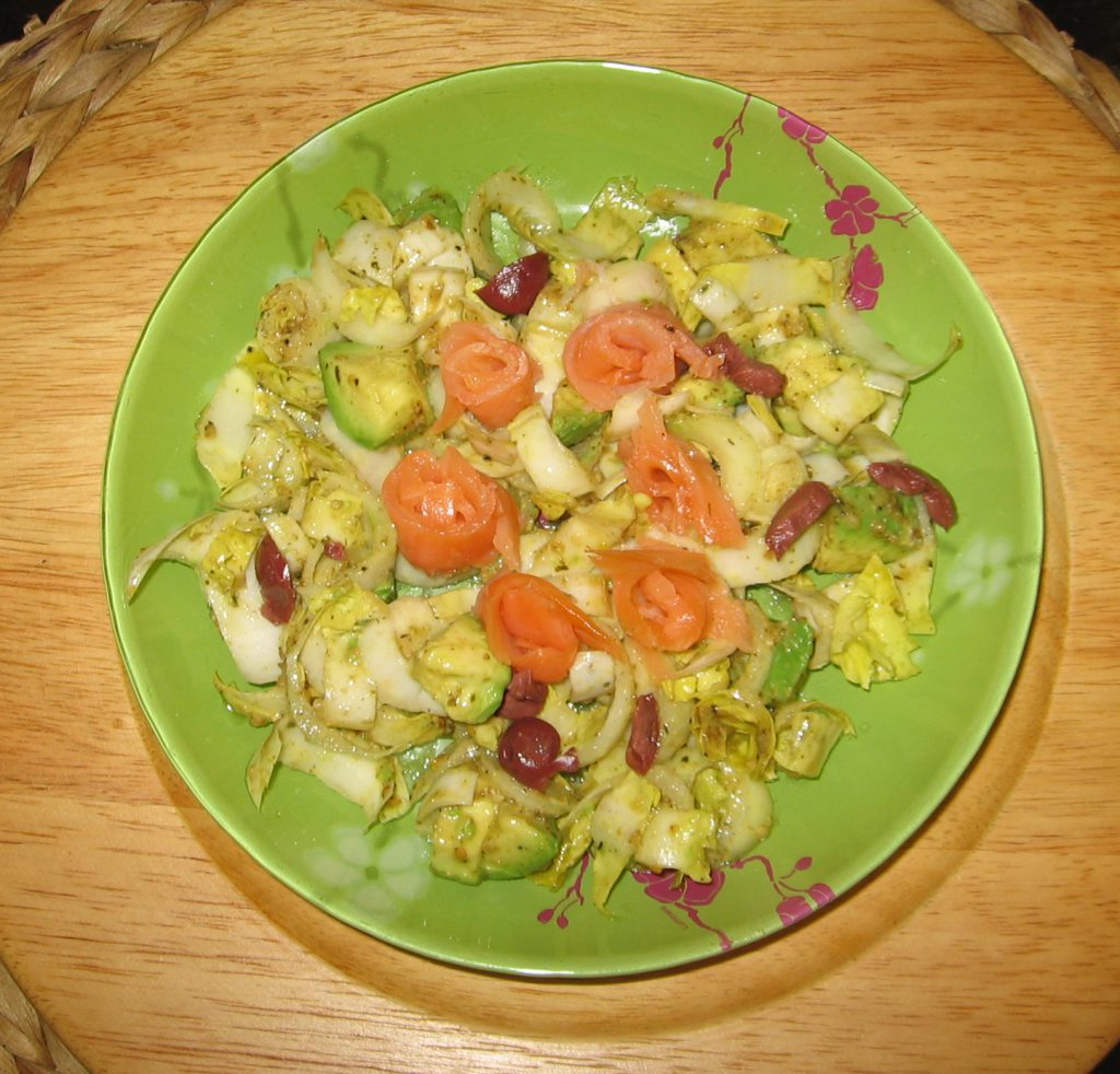 Salade D Endives A L Avocat Et Saumon Fume Gourmicom