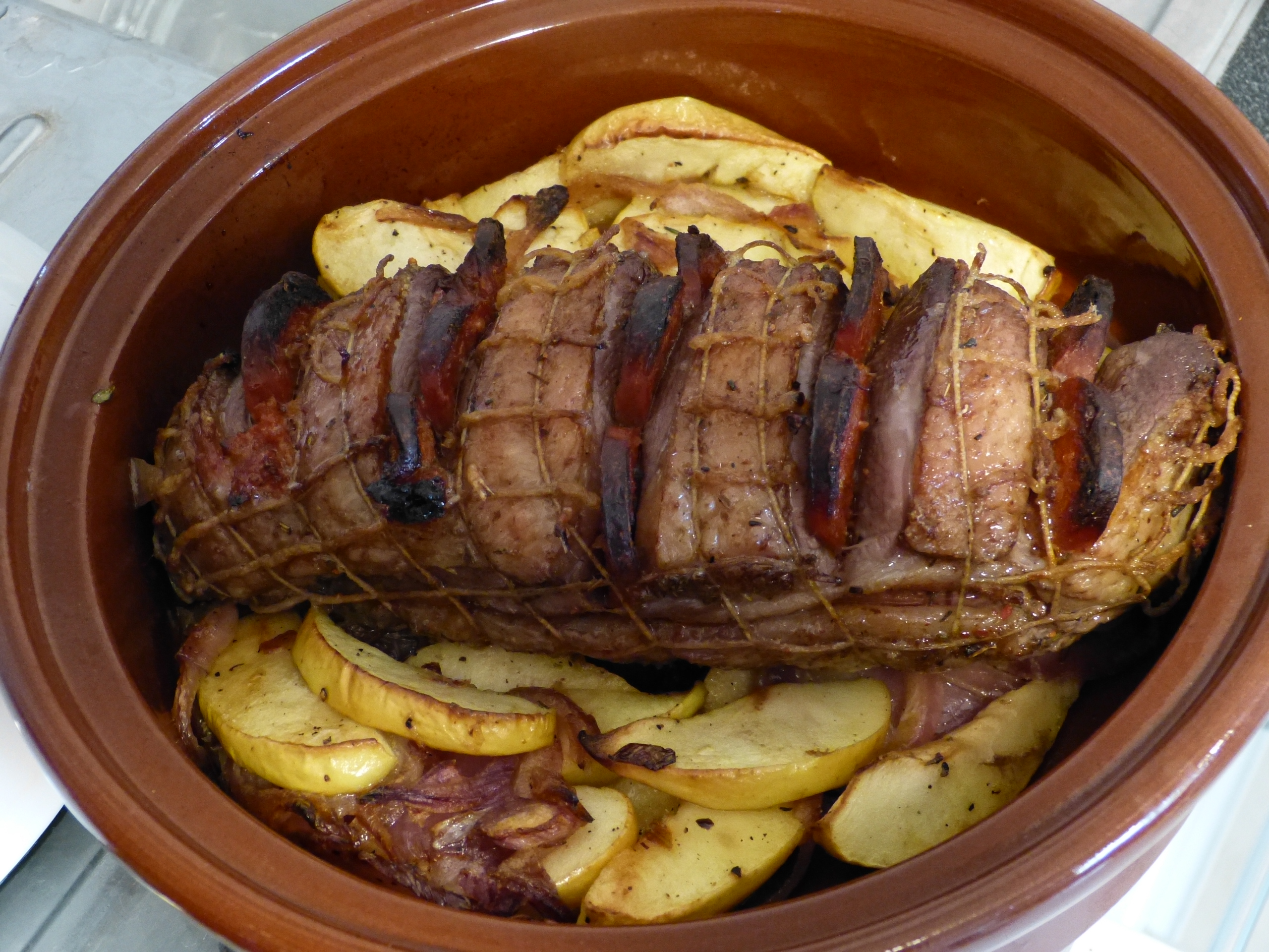 Rôti De Magret De Canard Au Chorizo Et Aux Deux Pommes