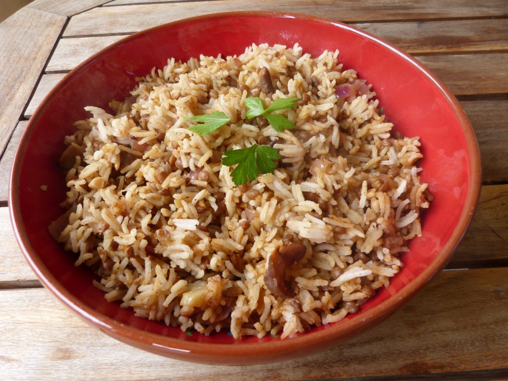 Riz aux lentilles et aux champignons