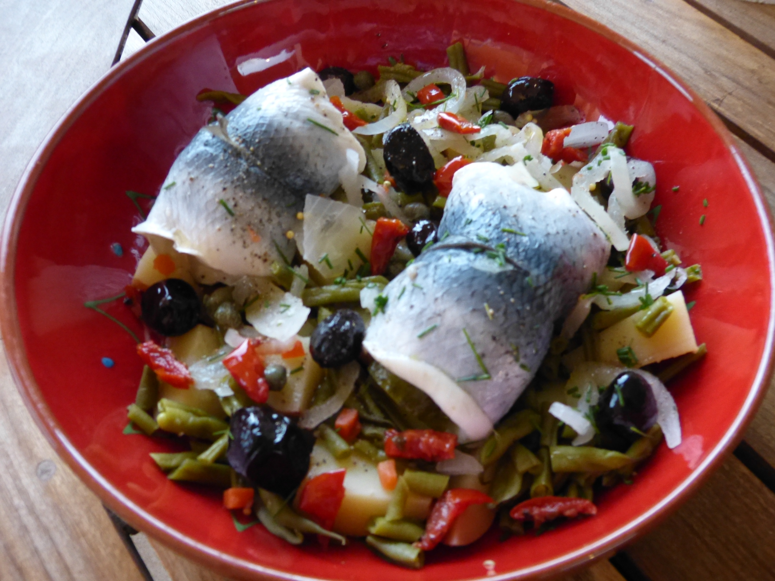 Salade aux pommes de terre, haricots verts et rollmops - Gourmicom