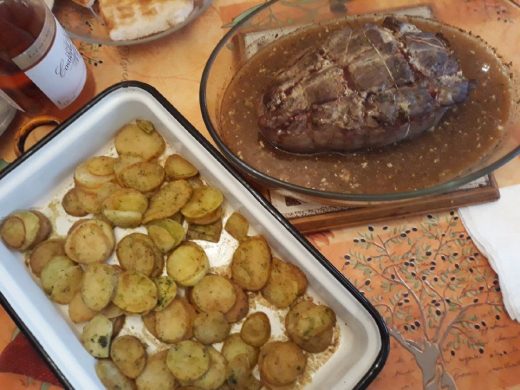 Rôti de boeuf farci au fromage blanc, moutarde et aneth