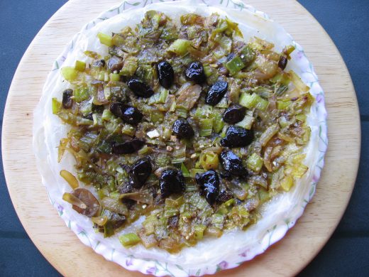 Tarte aux poireaux, fromage de chèvre et champignons