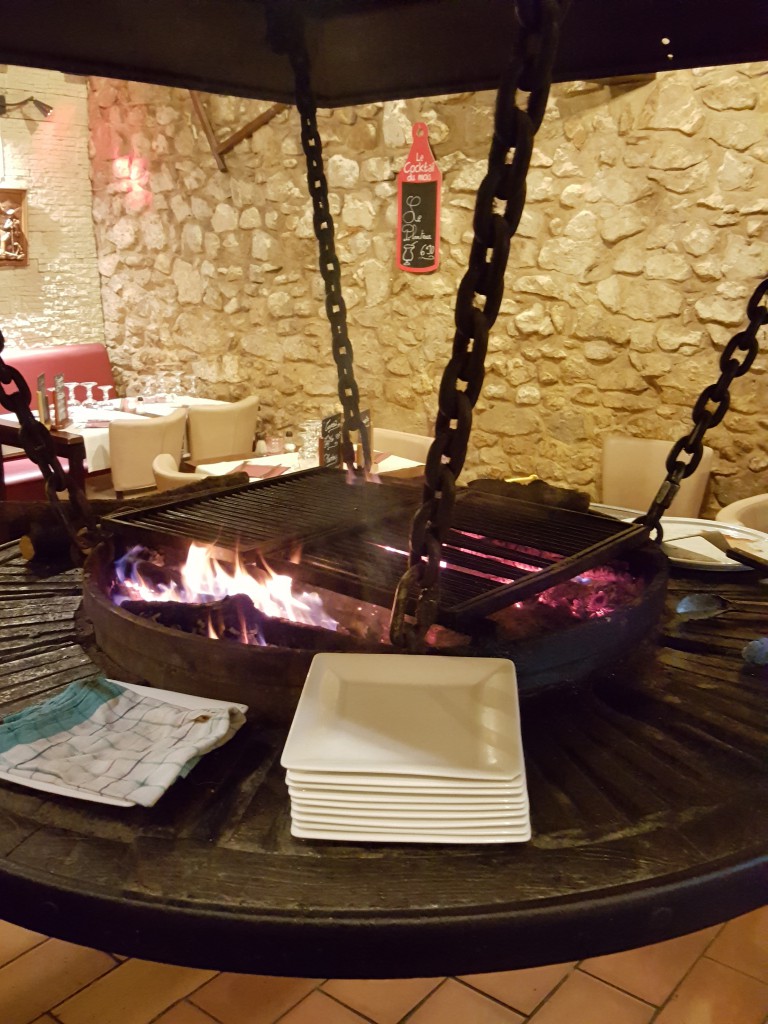 restaurant-velaux-flambee-du-village